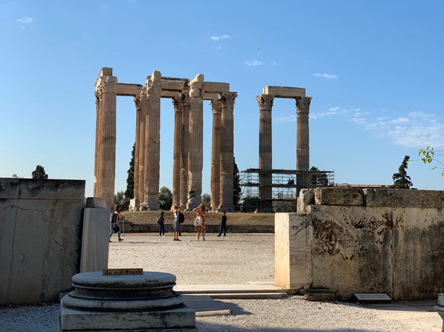 アテネ観光ゼウス神殿・ハドリアヌスの門｜写真と情報を事前にチェック